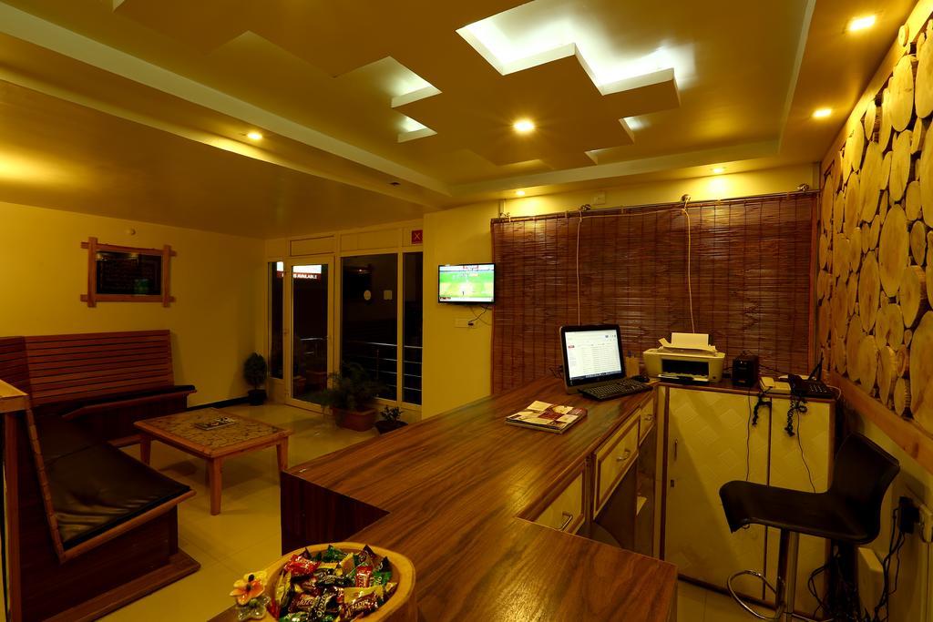 Hotel Al Woodlands Residency Ooty Esterno foto
