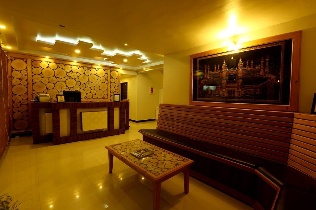 Hotel Al Woodlands Residency Ooty Esterno foto