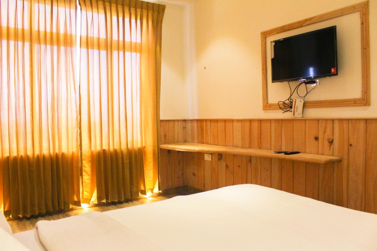 Hotel Al Woodlands Residency Ooty Esterno foto