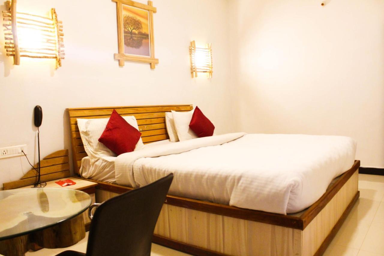 Hotel Al Woodlands Residency Ooty Esterno foto