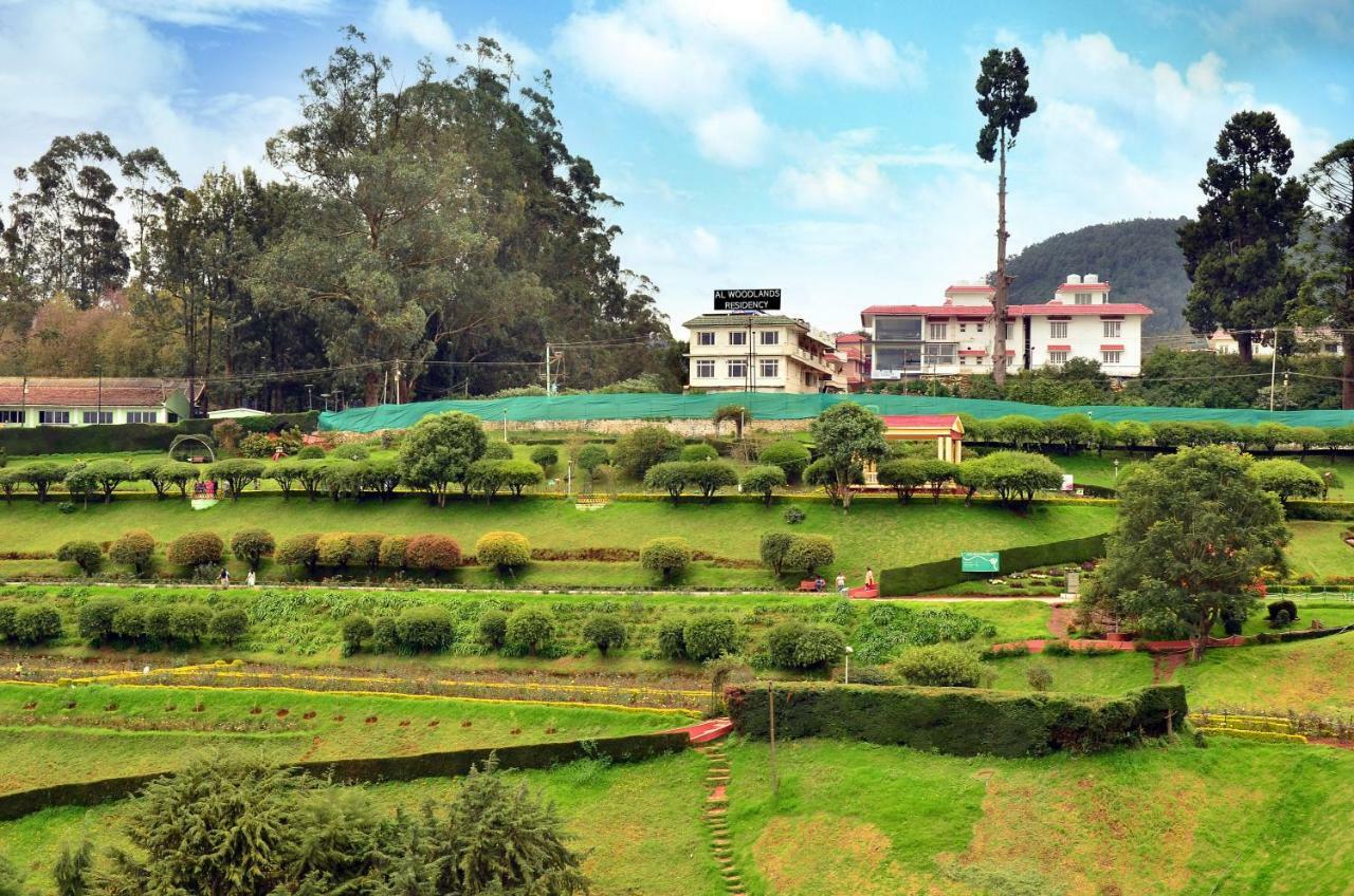Hotel Al Woodlands Residency Ooty Esterno foto