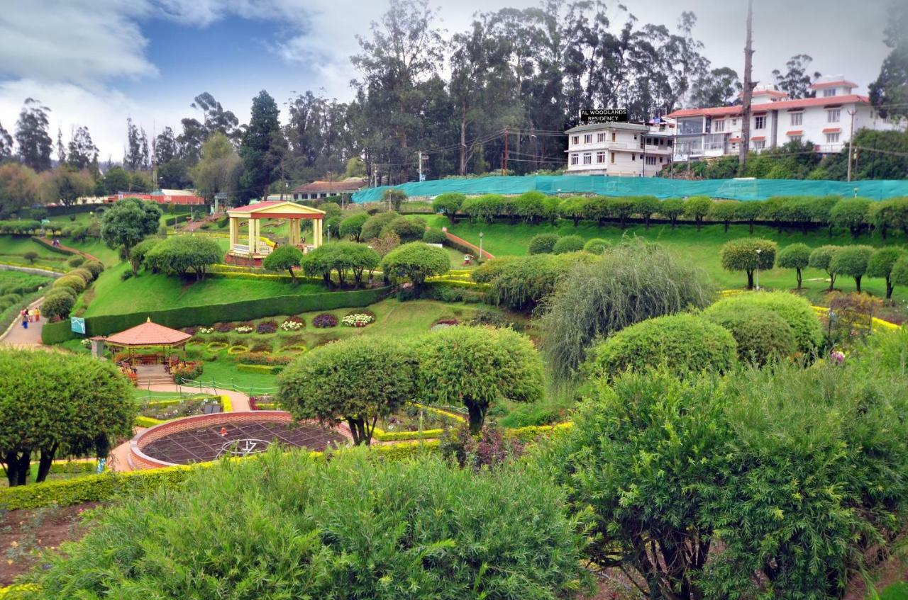 Hotel Al Woodlands Residency Ooty Esterno foto