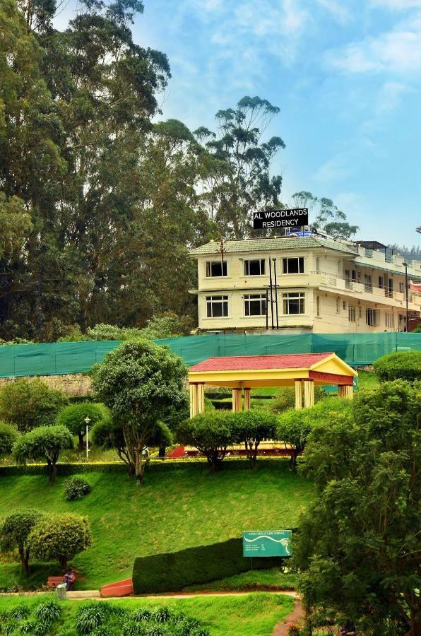 Hotel Al Woodlands Residency Ooty Esterno foto