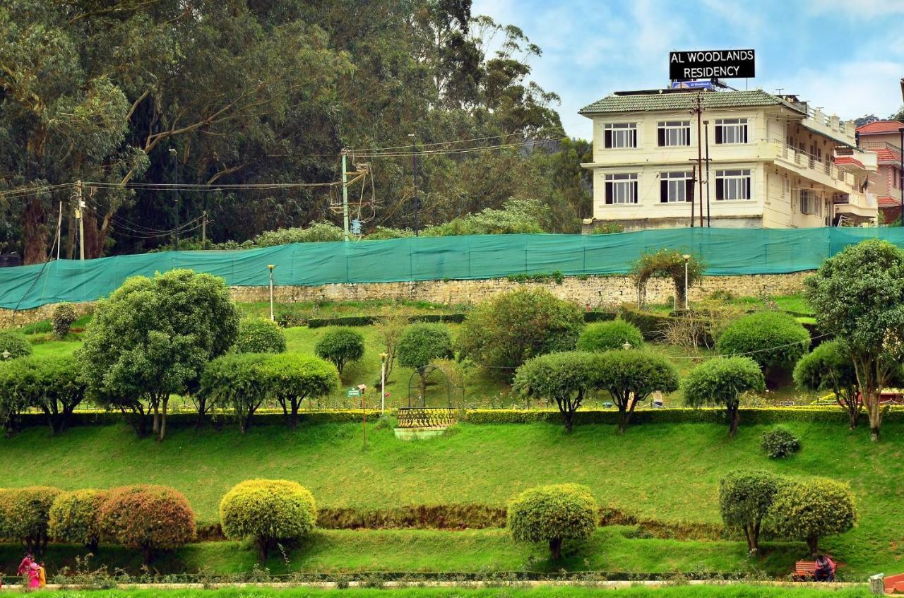 Hotel Al Woodlands Residency Ooty Esterno foto