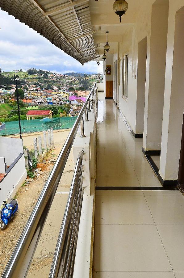 Hotel Al Woodlands Residency Ooty Esterno foto